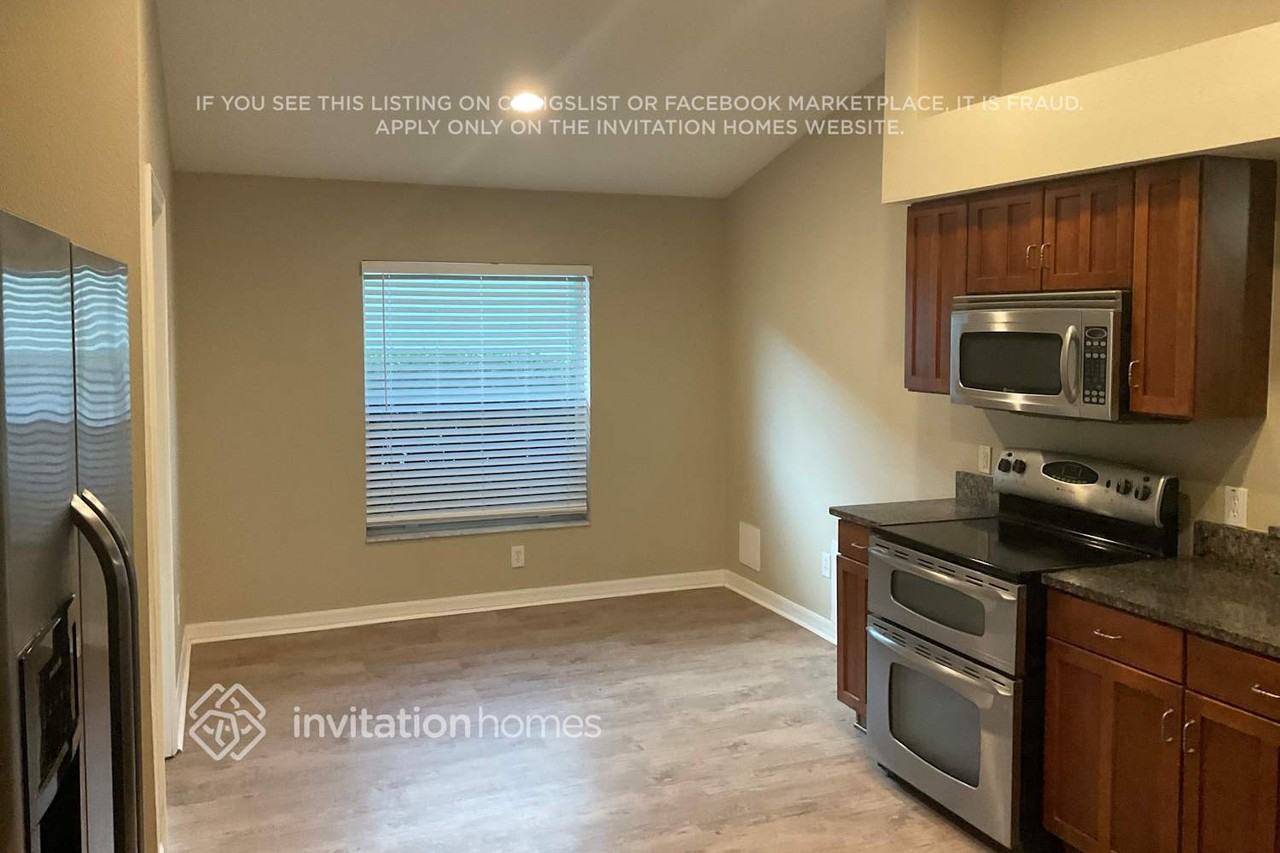 1619 Bonita Bluff Ct - Photo 6 of 15