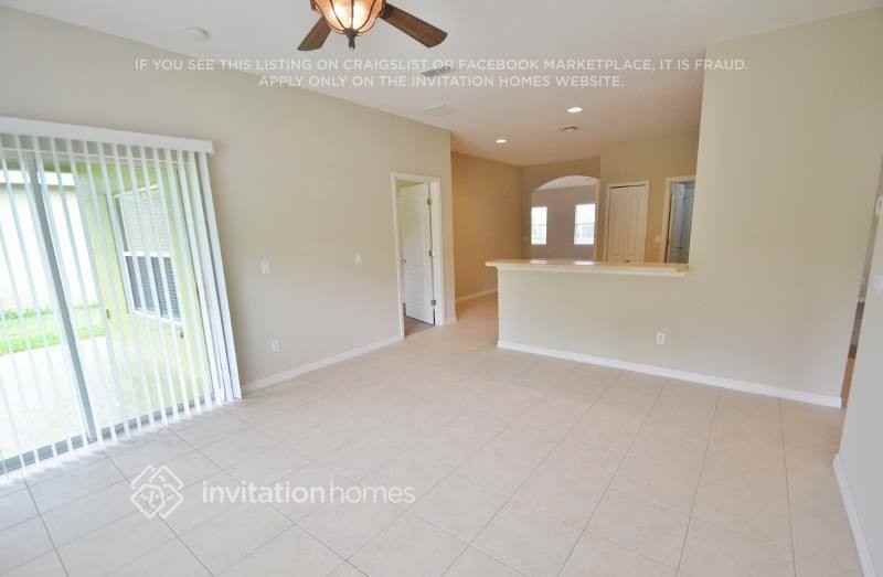 1907 Great Falls Way - Photo 2 of 10