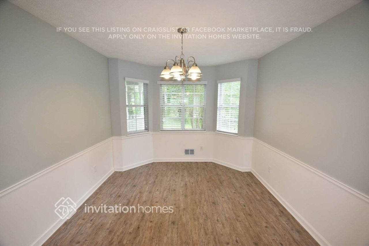615 Ashton Manor Dr - Photo 3 of 13