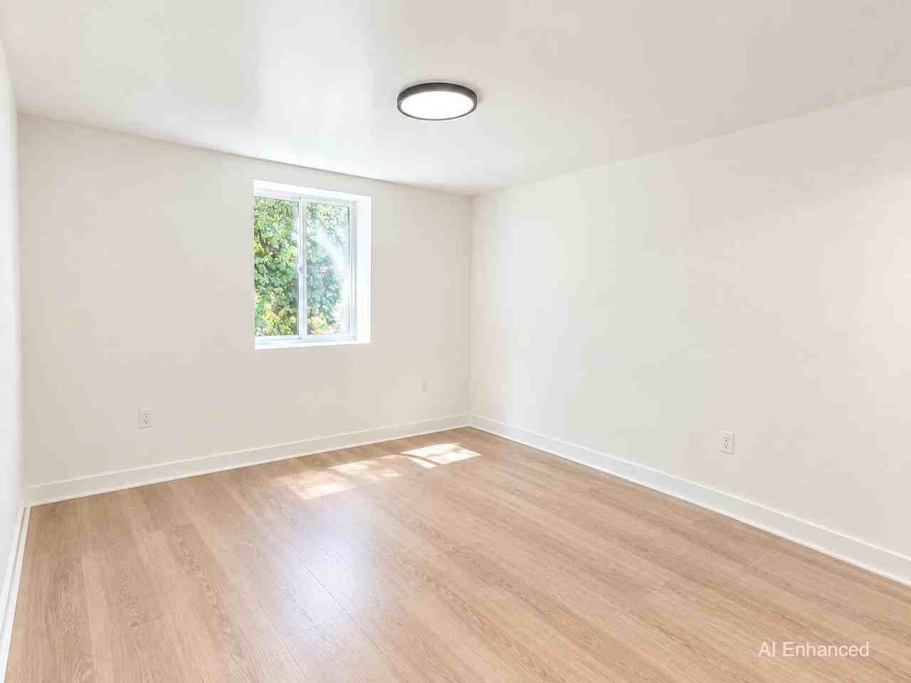 1226 San Pascual St #10 - Photo 3 of 6