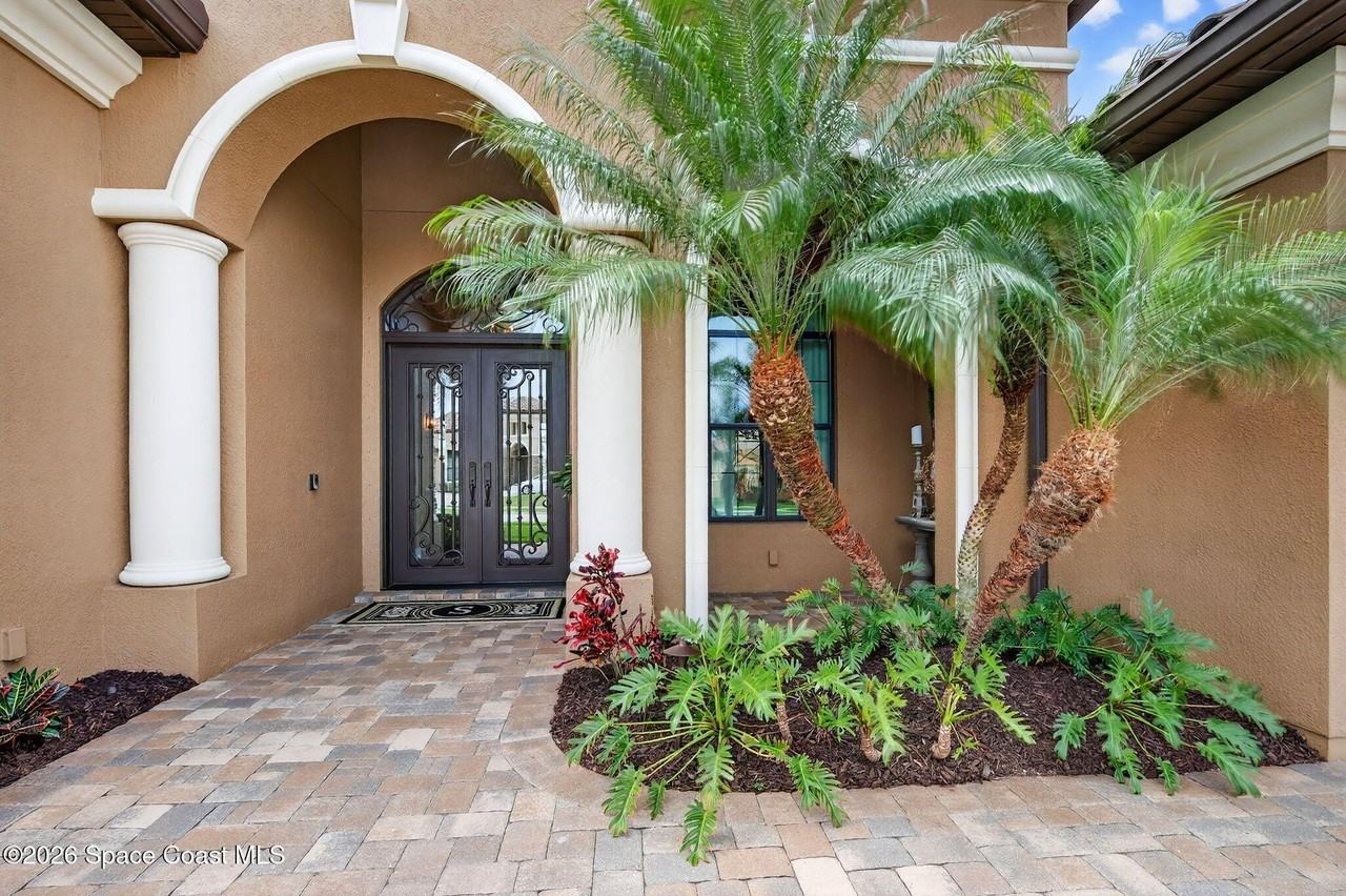 2941 Emeldi Ln - Photo 6 of 50