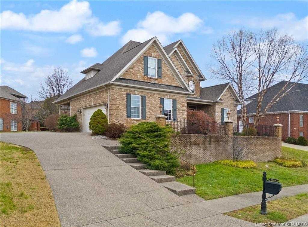 3028 Crystal Lake Dr - Photo 2 of 50