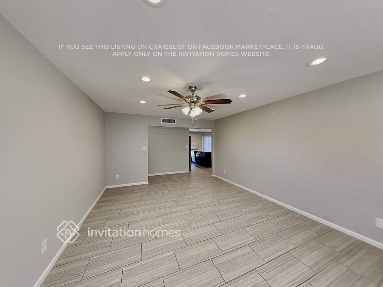 1922 E Balboa Dr - Photo 4 of 19