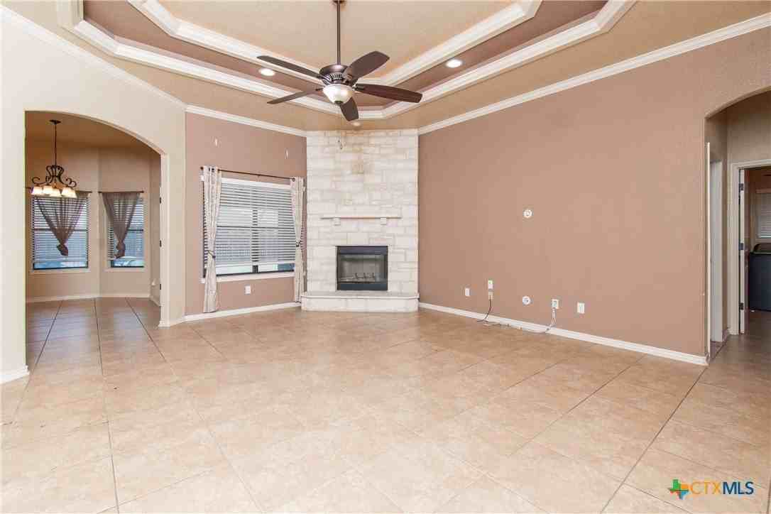 2701 Inspiration Dr - Photo 3 of 25
