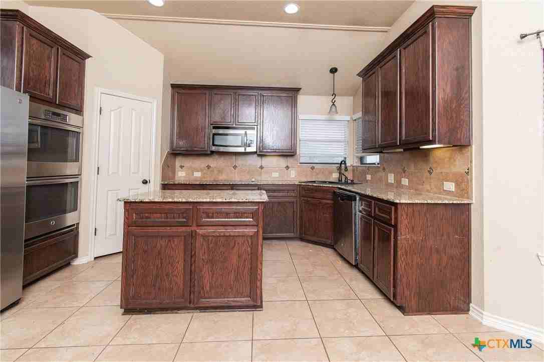 2701 Inspiration Dr - Photo 6 of 25