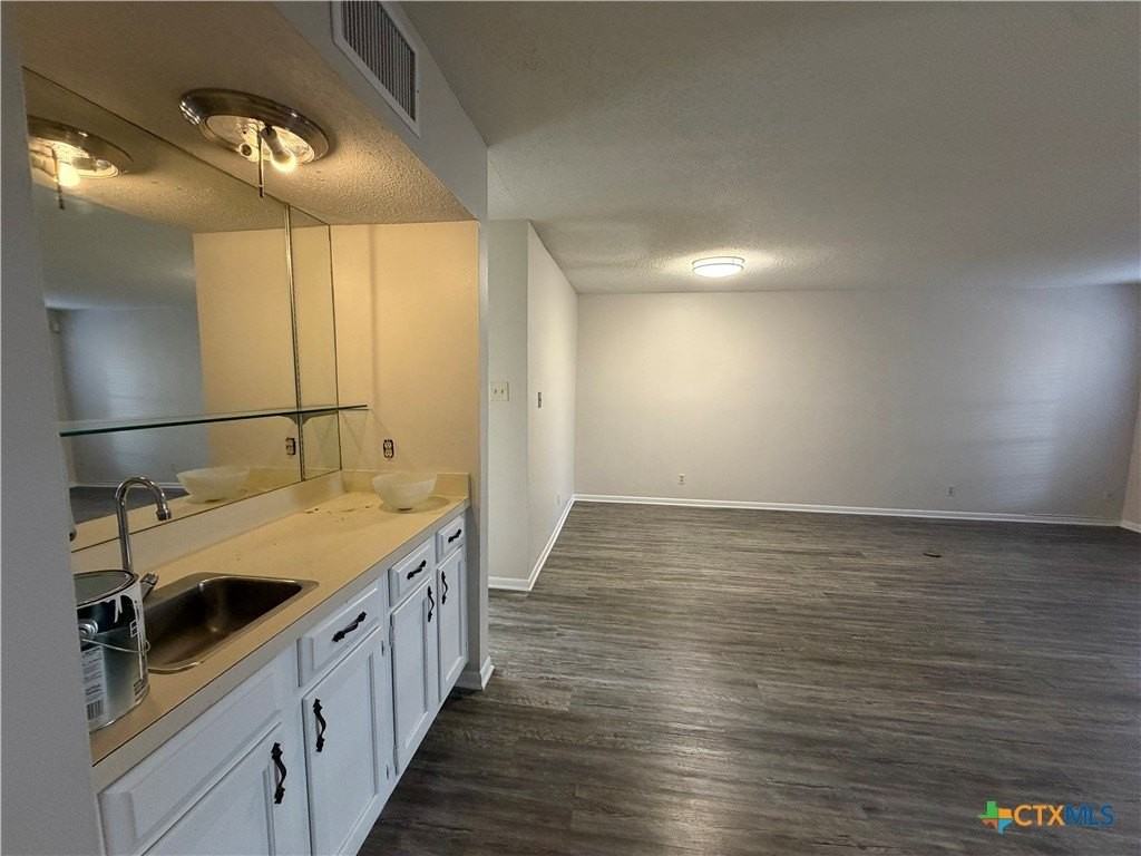 114 Kreekview Dr - Photo 4 of 13