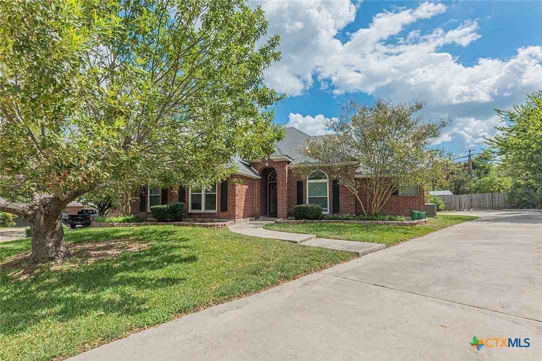 715 Paintbrush Dr - Photo 2 of 36