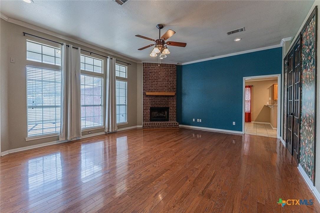 715 Paintbrush Dr - Photo 5 of 36