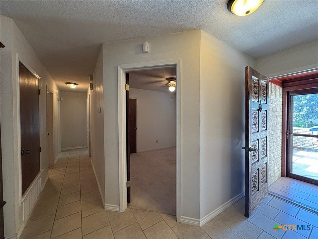 1613 Velma Ave - Photo 4 of 20