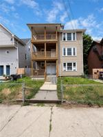 featured image of 392 Carrington Ave #1