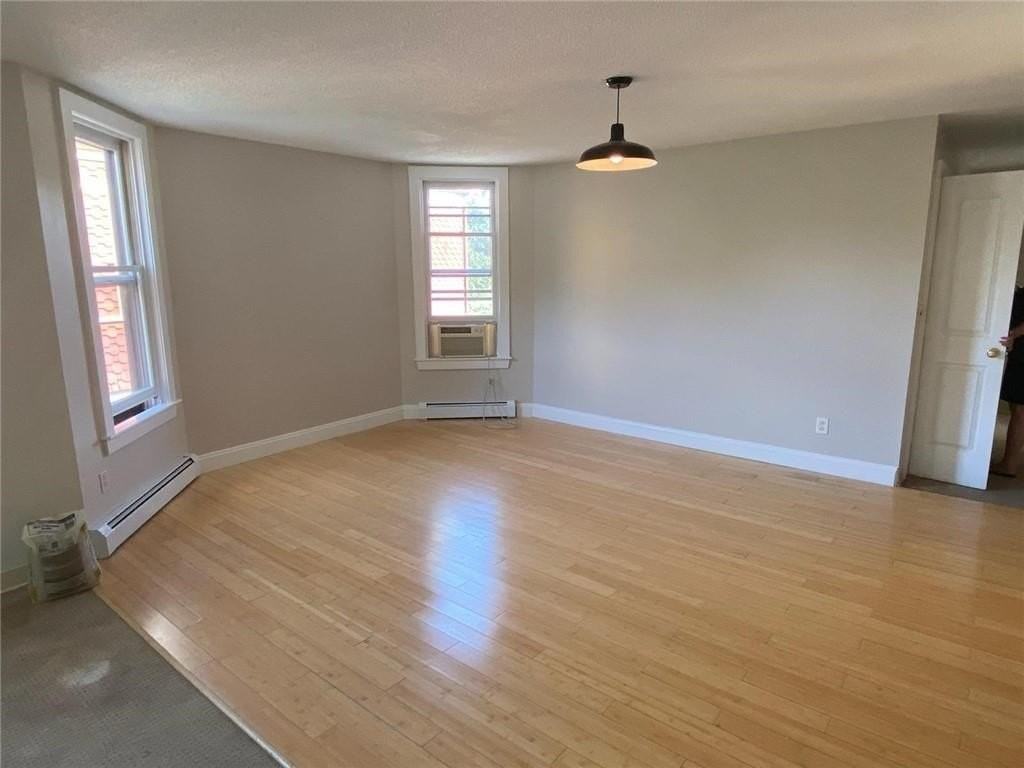 200 Adelaide Ave - Photo 5 of 26