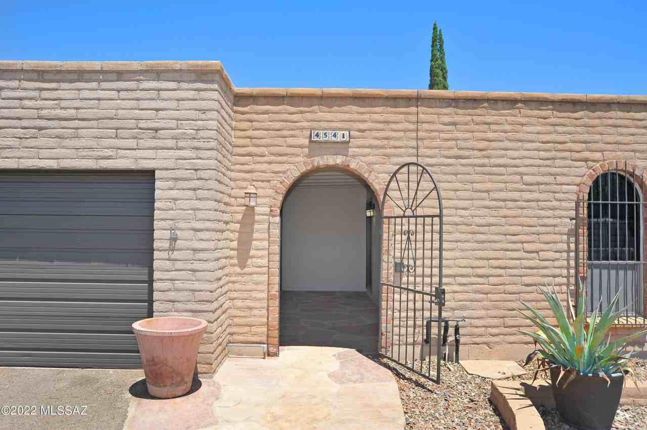 4541 E Patricia St - Photo 4 of 44