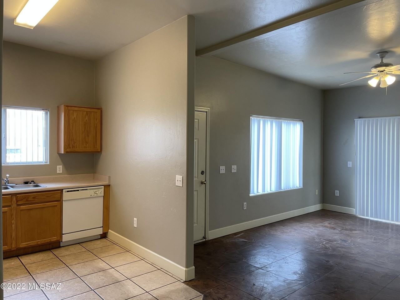 1049 N Pressyc Pl - Photo 7 of 21