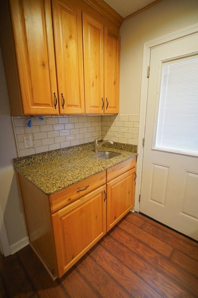 4223 Woodbridge Rd - Photo 7 of 39