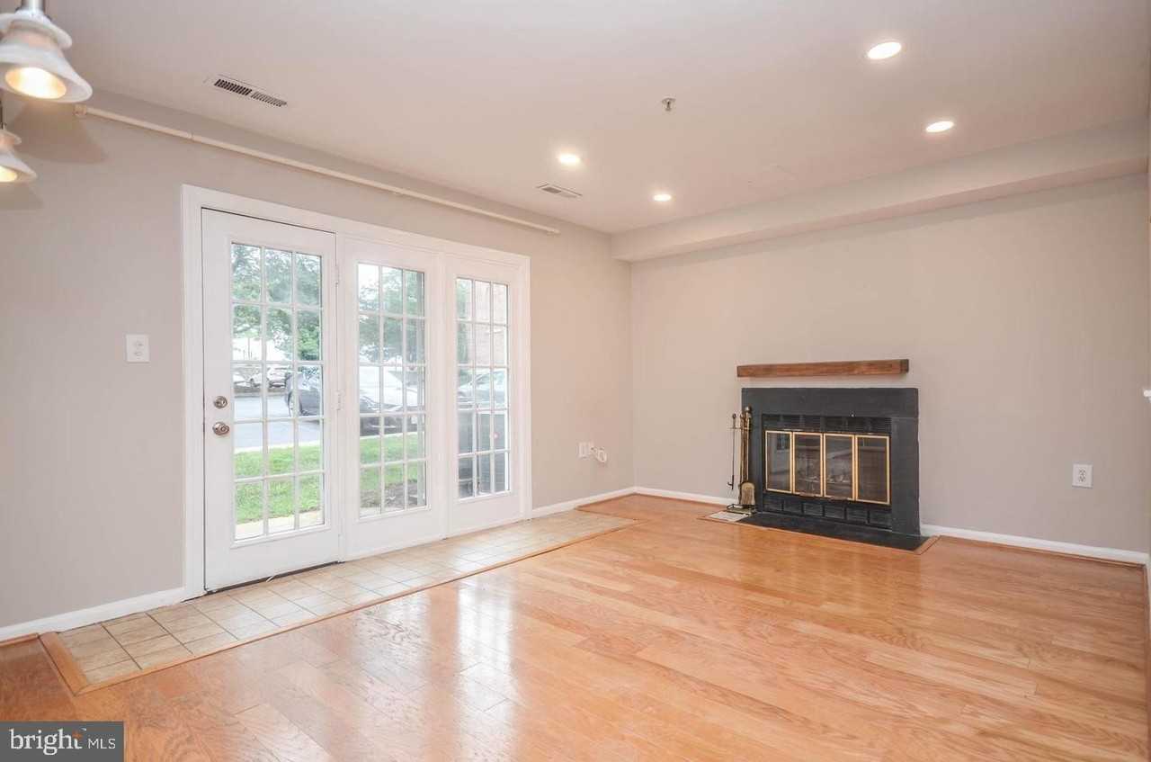 3631 38th St Nw #102 - Photo 4 of 22