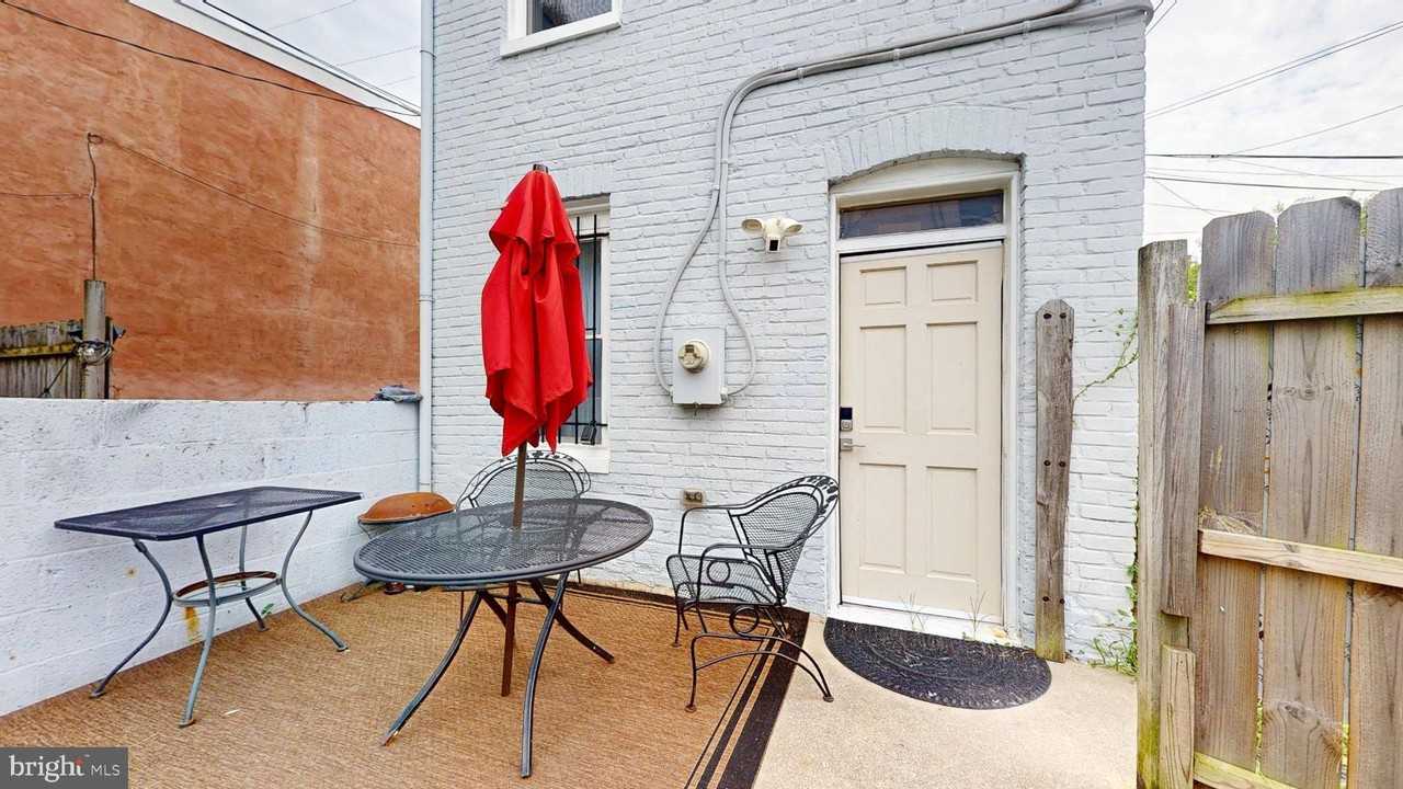 637 S Paca St #C - Photo 4 of 14