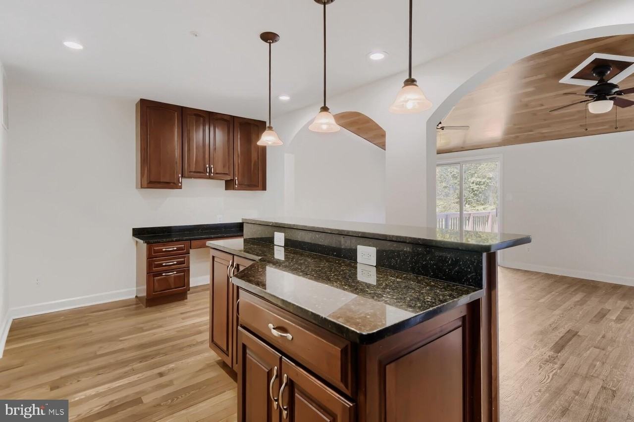 2185 Cantley Ct - Photo 6 of 28