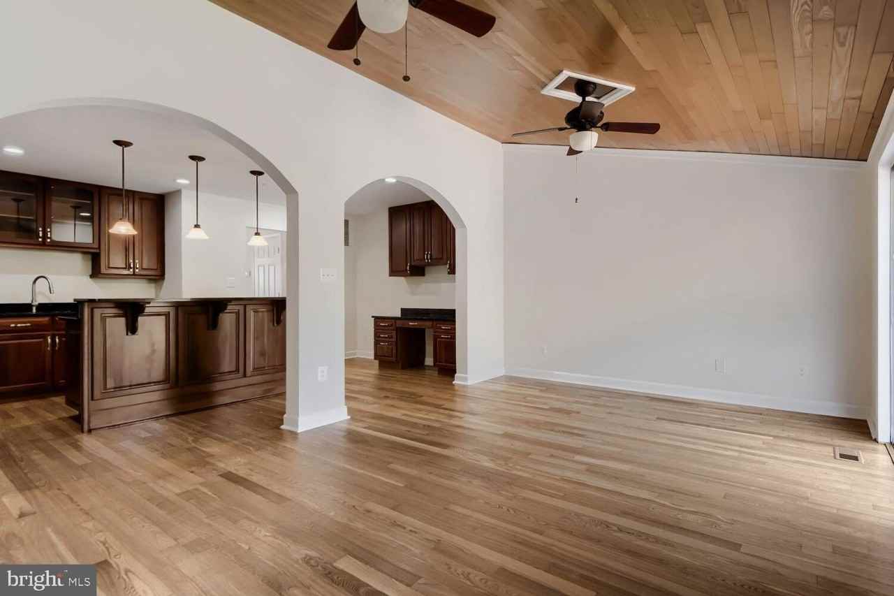 2185 Cantley Ct - Photo 7 of 28