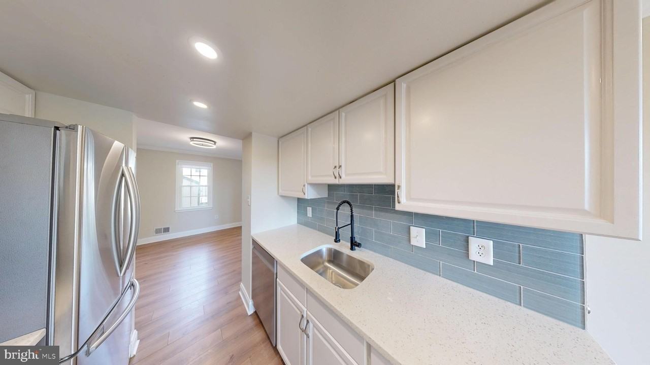 8 Big Acre Sq #22-4 - Photo 3 of 20