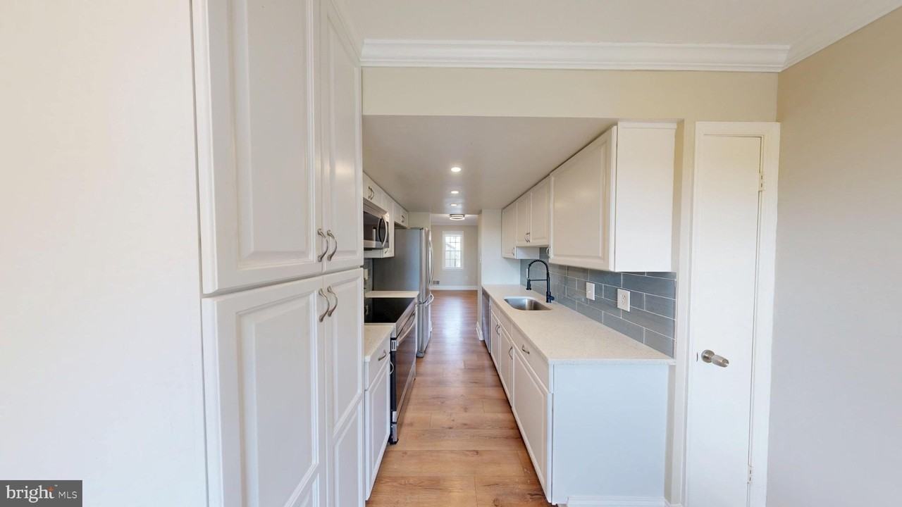 8 Big Acre Sq #22-4 - Photo 4 of 20