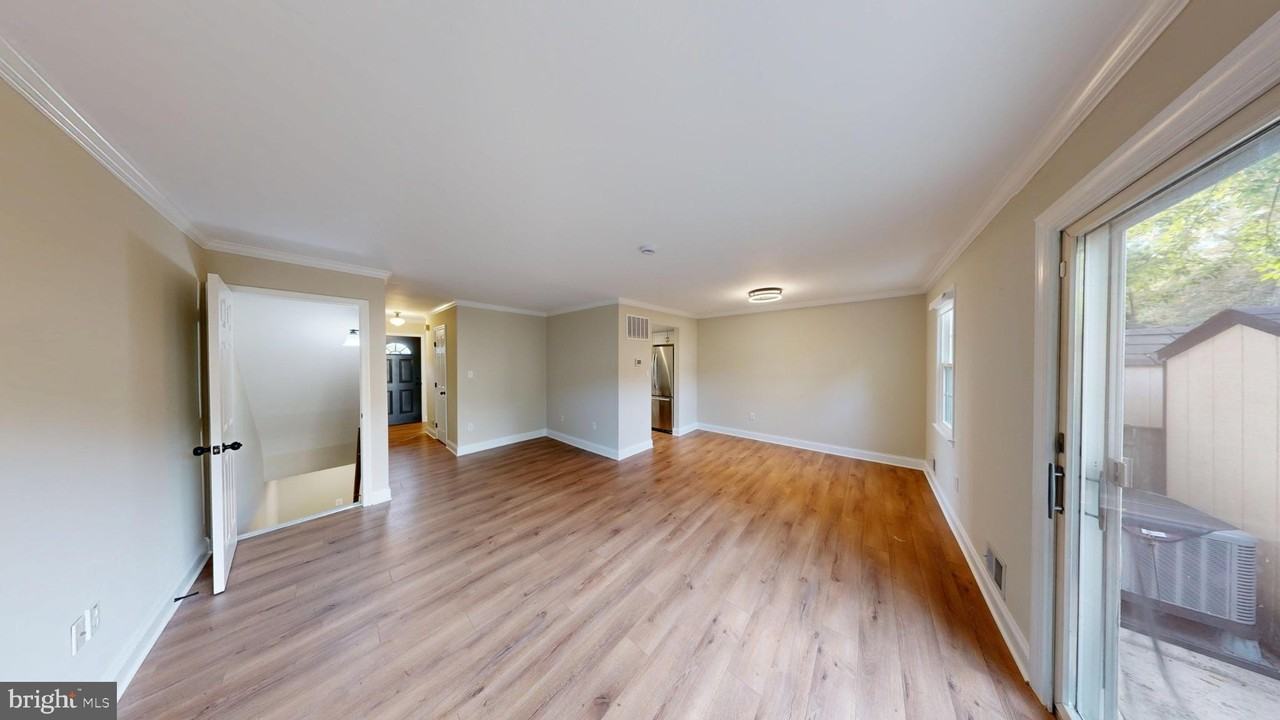 8 Big Acre Sq #22-4 - Photo 5 of 20