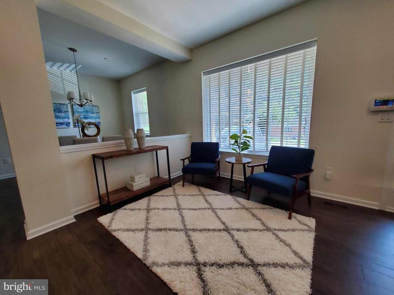 753 Beall Ave - Photo 5 of 33
