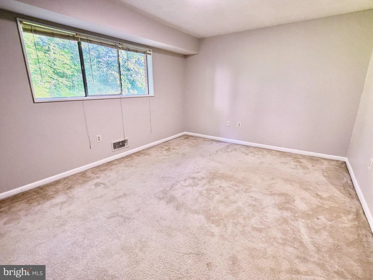 10687 Weymouth St #103 - Photo 7 of 13