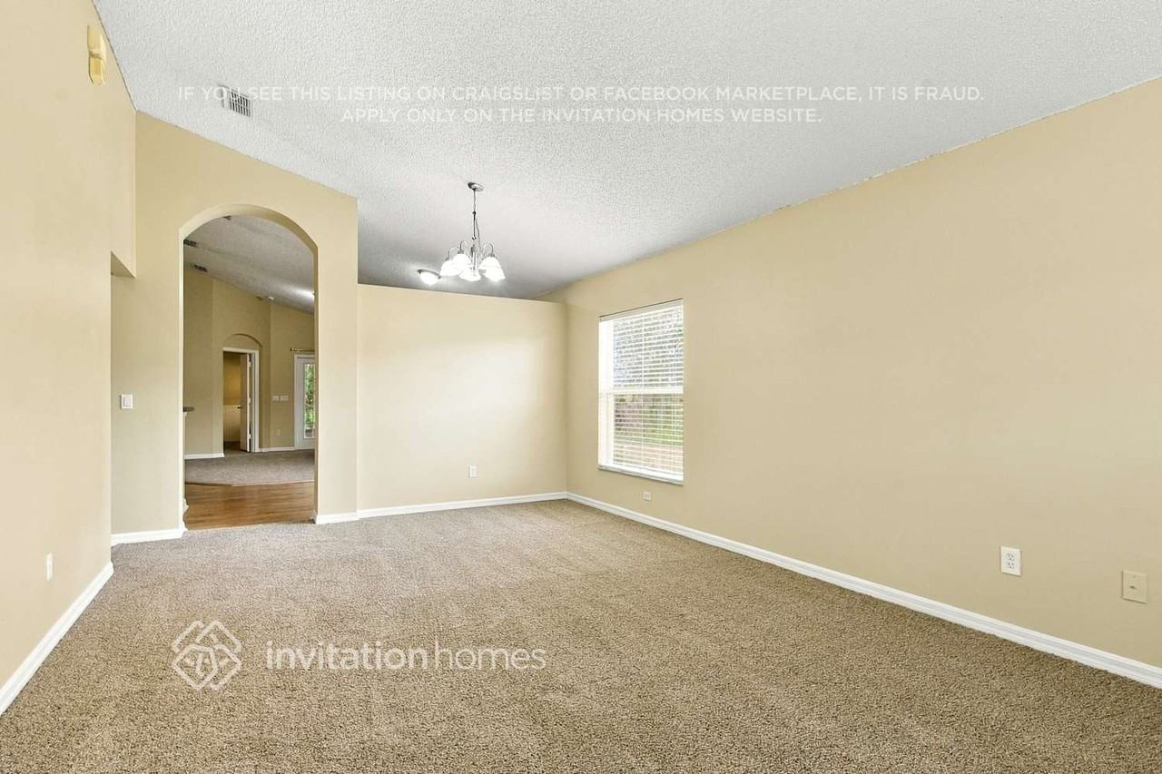 1939 Darlin Cir - Photo 7 of 17