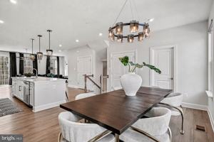 featured image of 10878 Foxtrot Cir