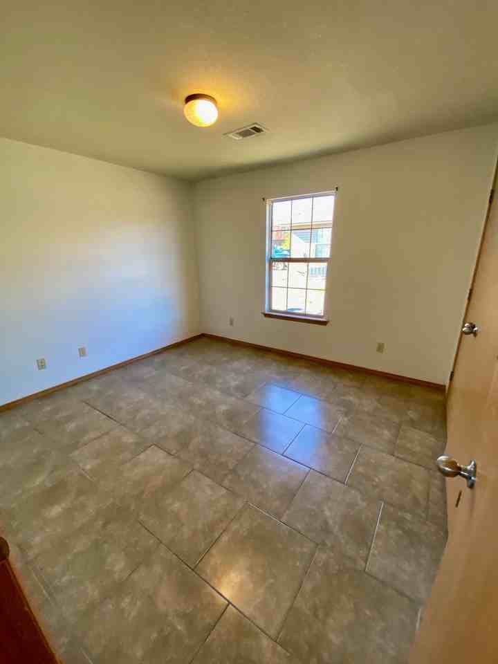 214 Butler Ave #214B - Photo 7 of 17