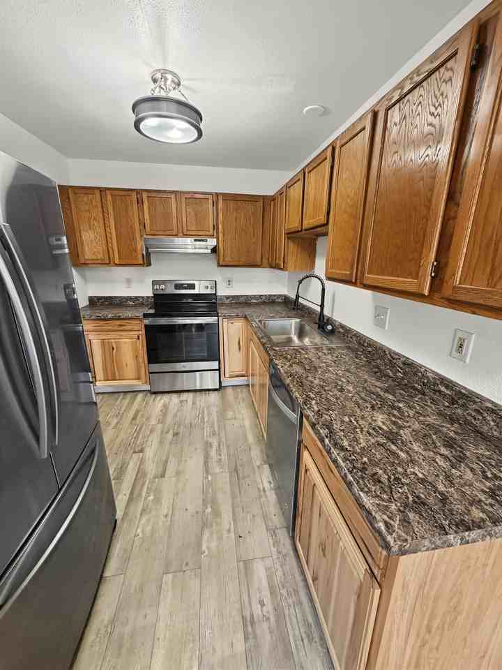 1300 Valley St #1 - Photo 3 of 10