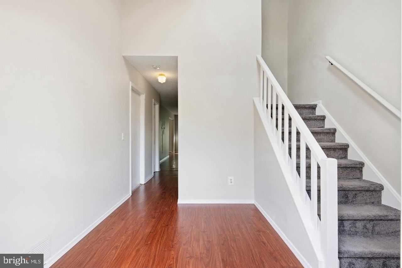 7 Peppercorn Dr - Photo 3 of 33