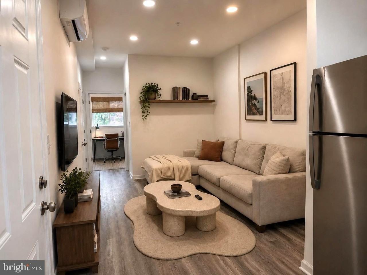 1219 W Butler St #2 - Photo 6 of 10