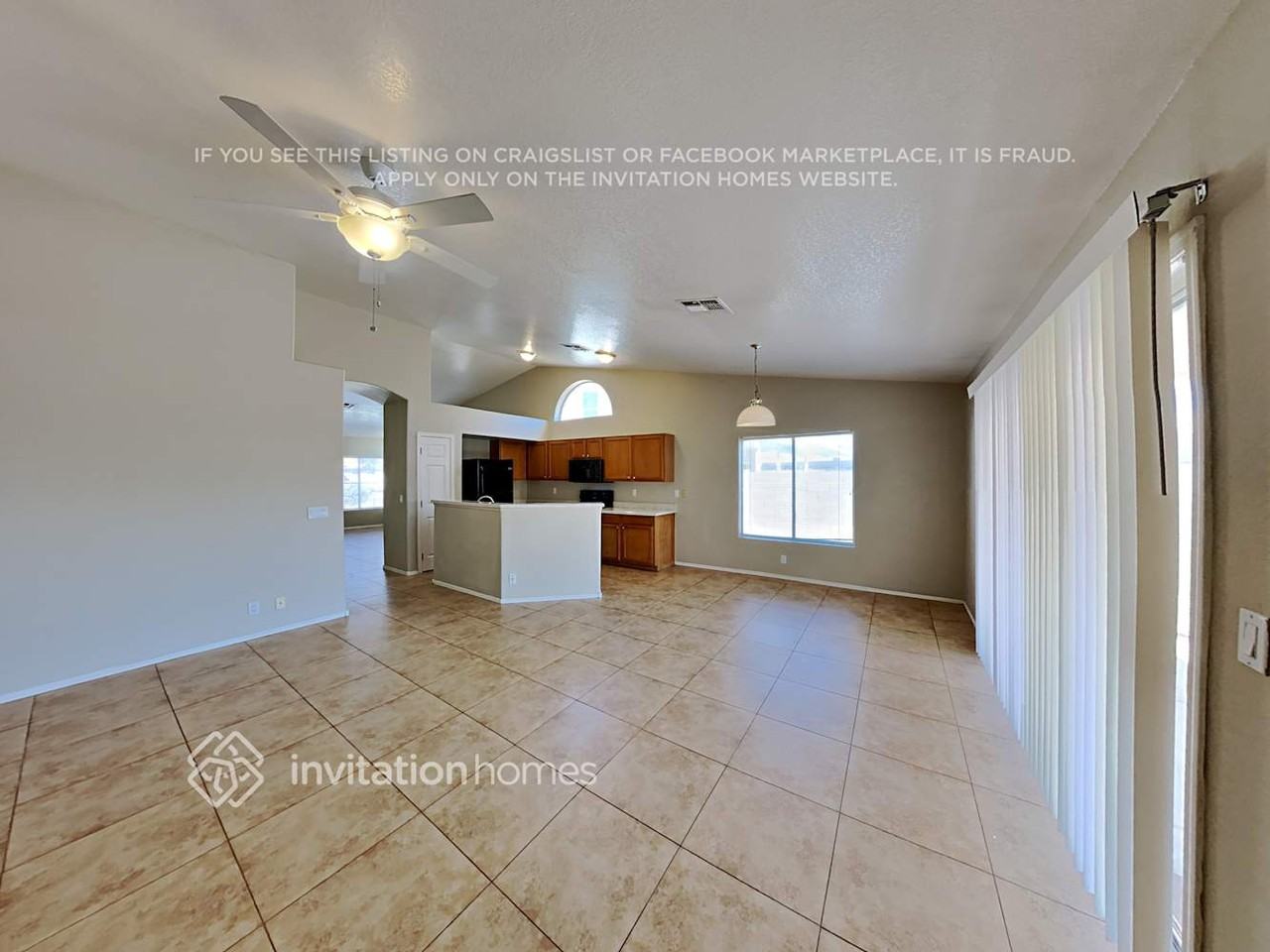 263 S Jesse St - Photo 5 of 18