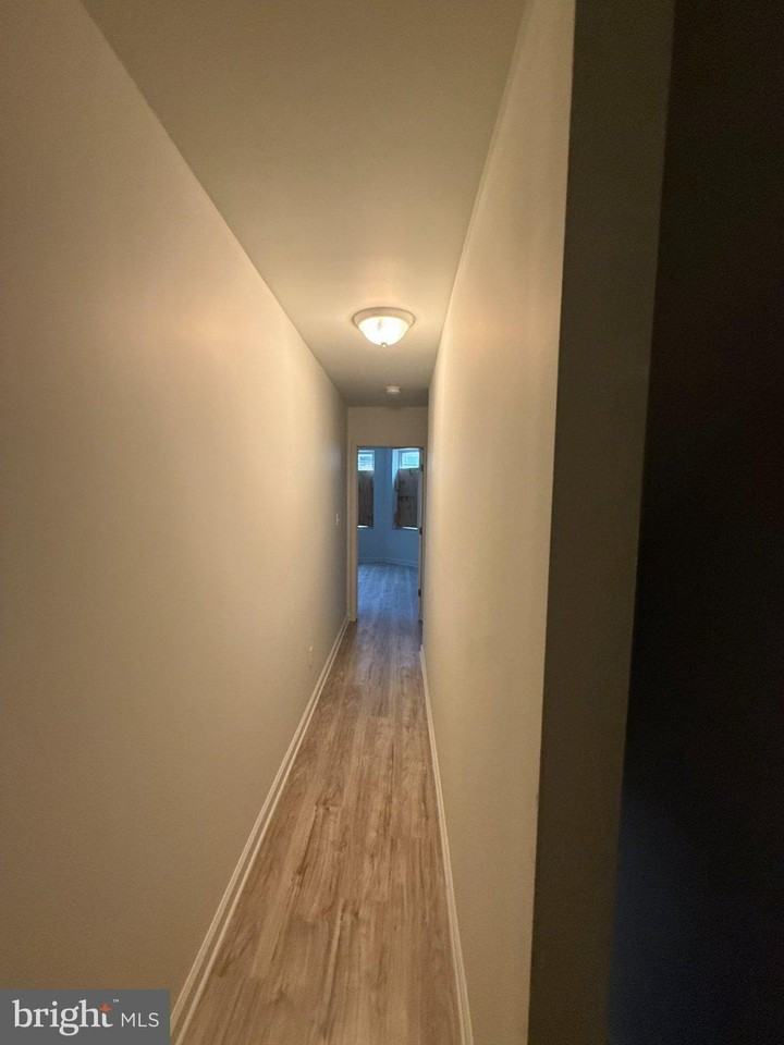 738 E Westmoreland St - Photo 7 of 16