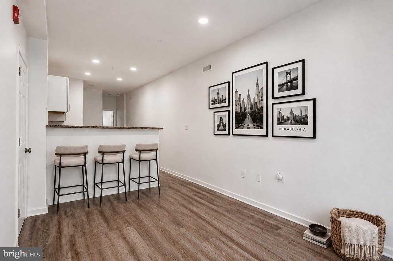 1219 W Butler St #1 - Photo 3 of 13