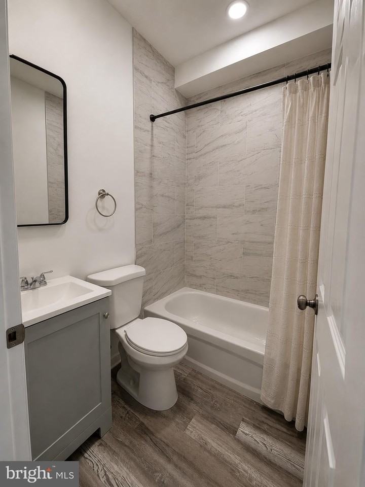 1219 W Butler St #1 - Photo 5 of 13