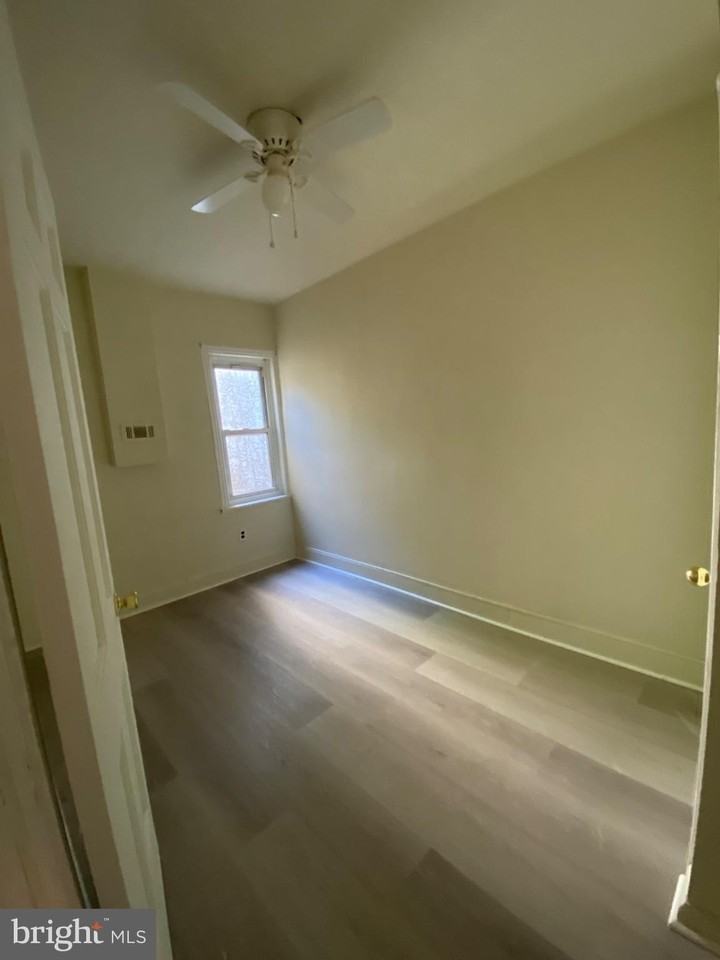 1640 N Gratz St - Photo 6 of 19