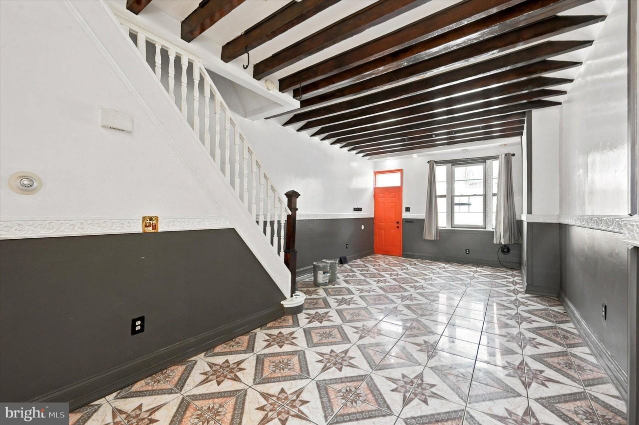 102 E Huntingdon St - Photo 6 of 24