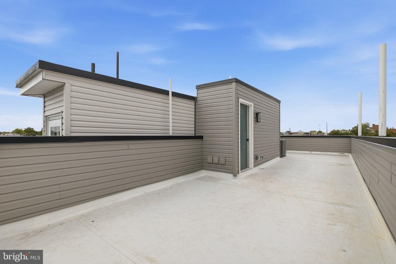 1542 W York St #2 - Photo 7 of 16