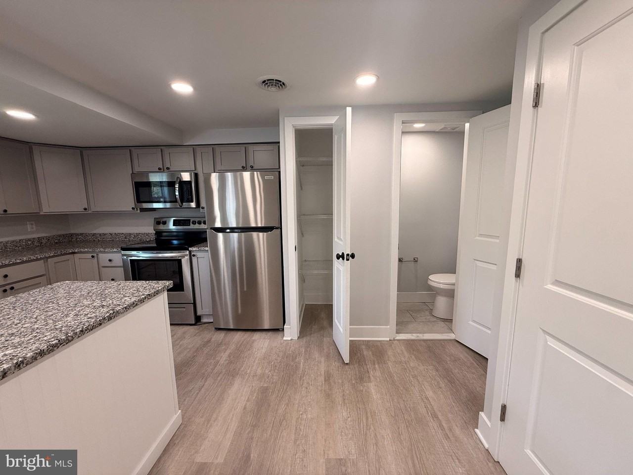 607 Main St - Photo 2 of 18
