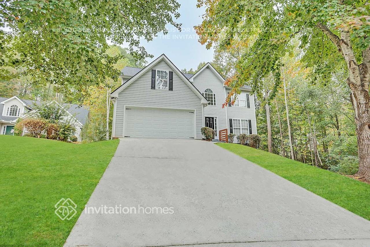 3743 Jonathan Glen Way - Photo 2 of 24