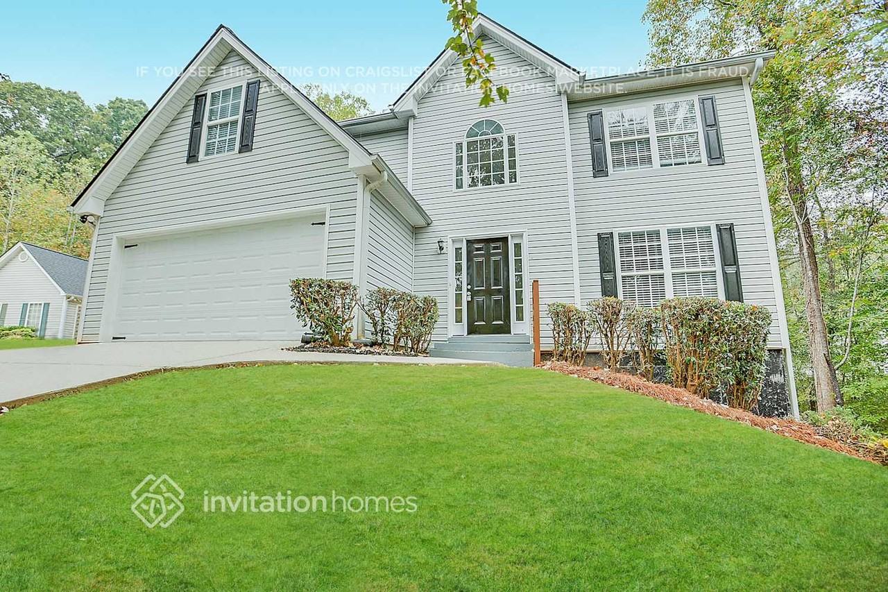 3743 Jonathan Glen Way - Photo 3 of 24