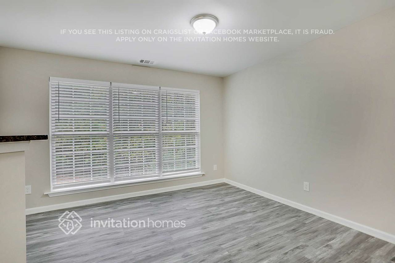 3743 Jonathan Glen Way - Photo 7 of 24
