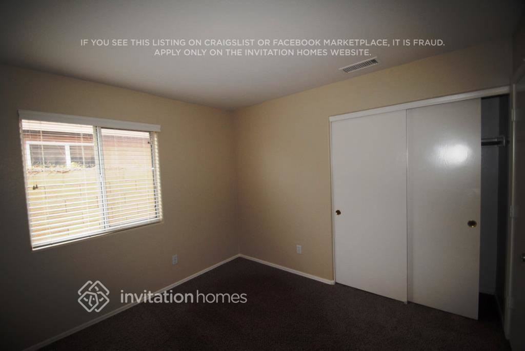 2026 N 90th Ln - Photo 3 of 7