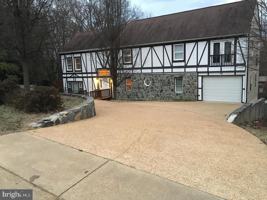 featured image of 8505 Richmond Ave