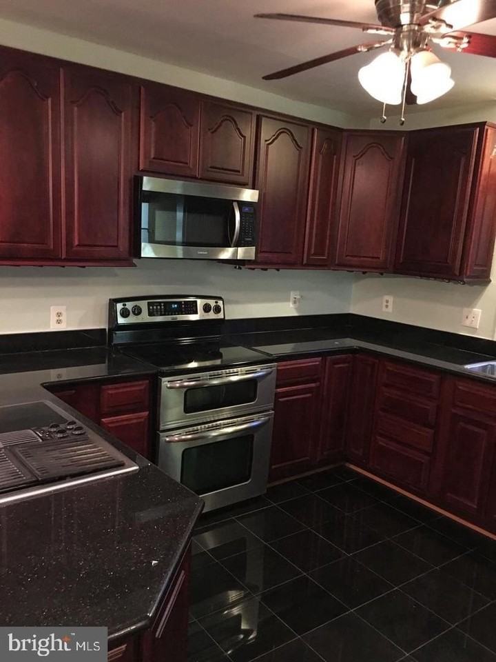 8505 Richmond Ave - Photo 2 of 31
