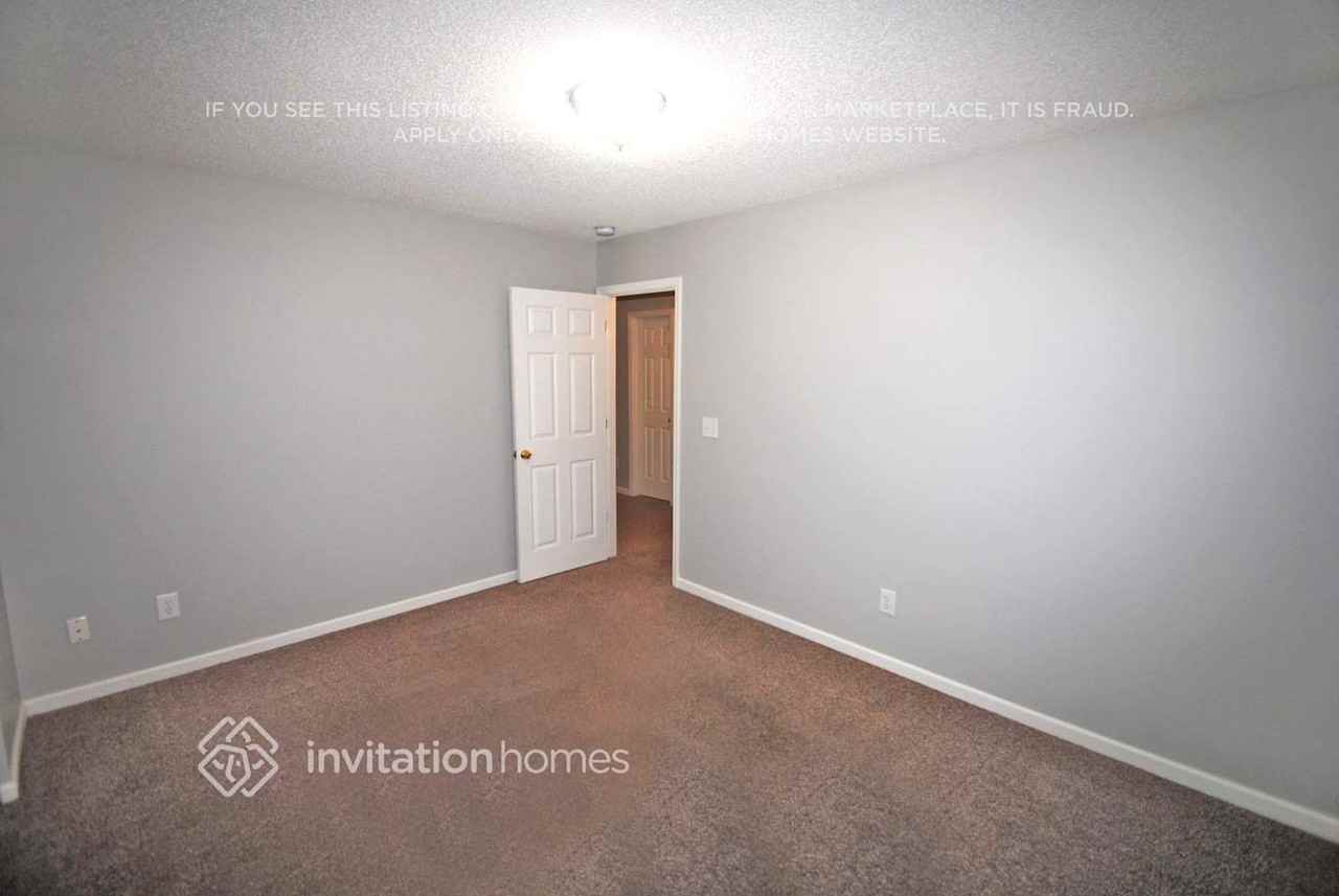 40 Buckleigh Dr - Photo 7 of 12