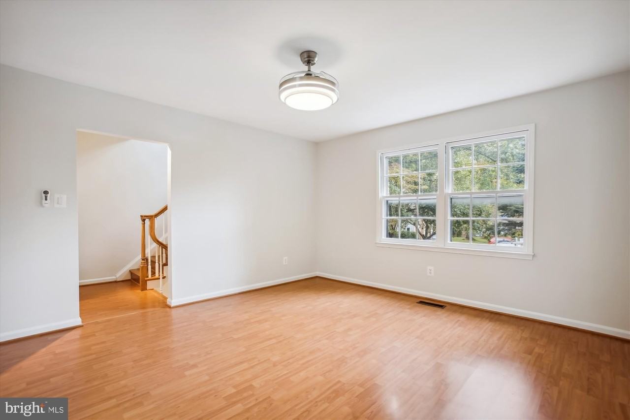3318 Applegate Ct - Photo 2 of 30