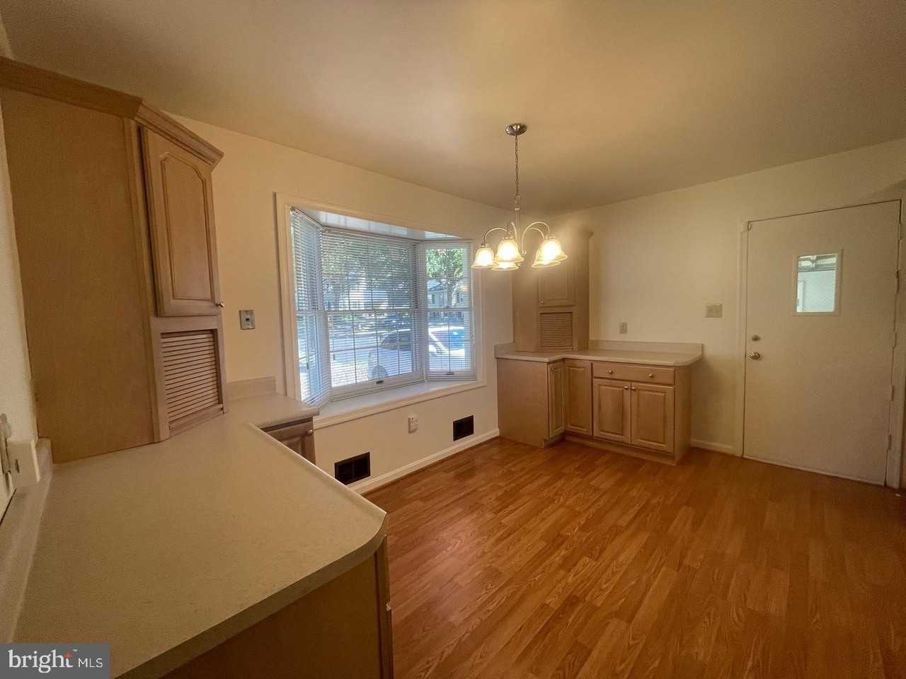 3905 Flagstone Ter - Photo 6 of 47